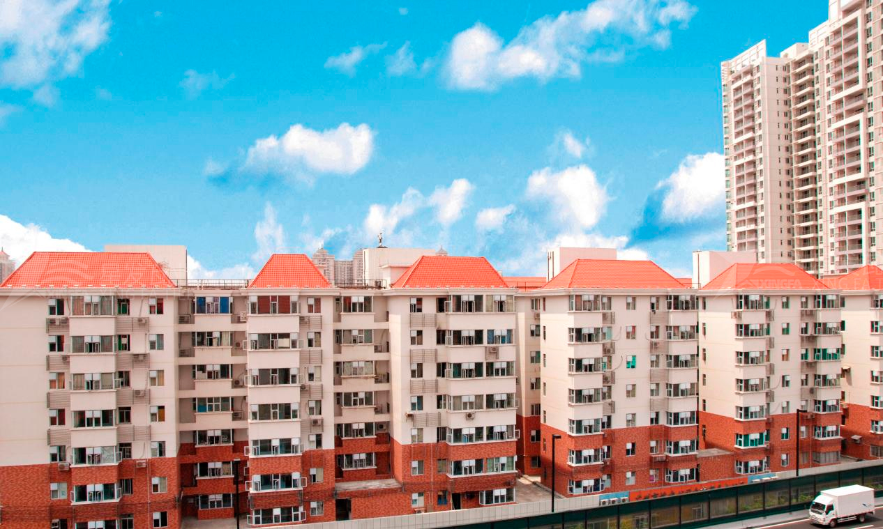 平改坡工程用合成樹(shù)脂瓦的優(yōu)勢，不僅僅是提升城市形象那么簡(jiǎn)單！