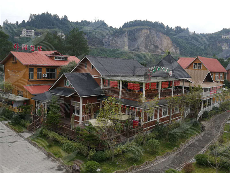 選擇合成樹(shù)脂瓦，為南方屋頂雨季防水護航